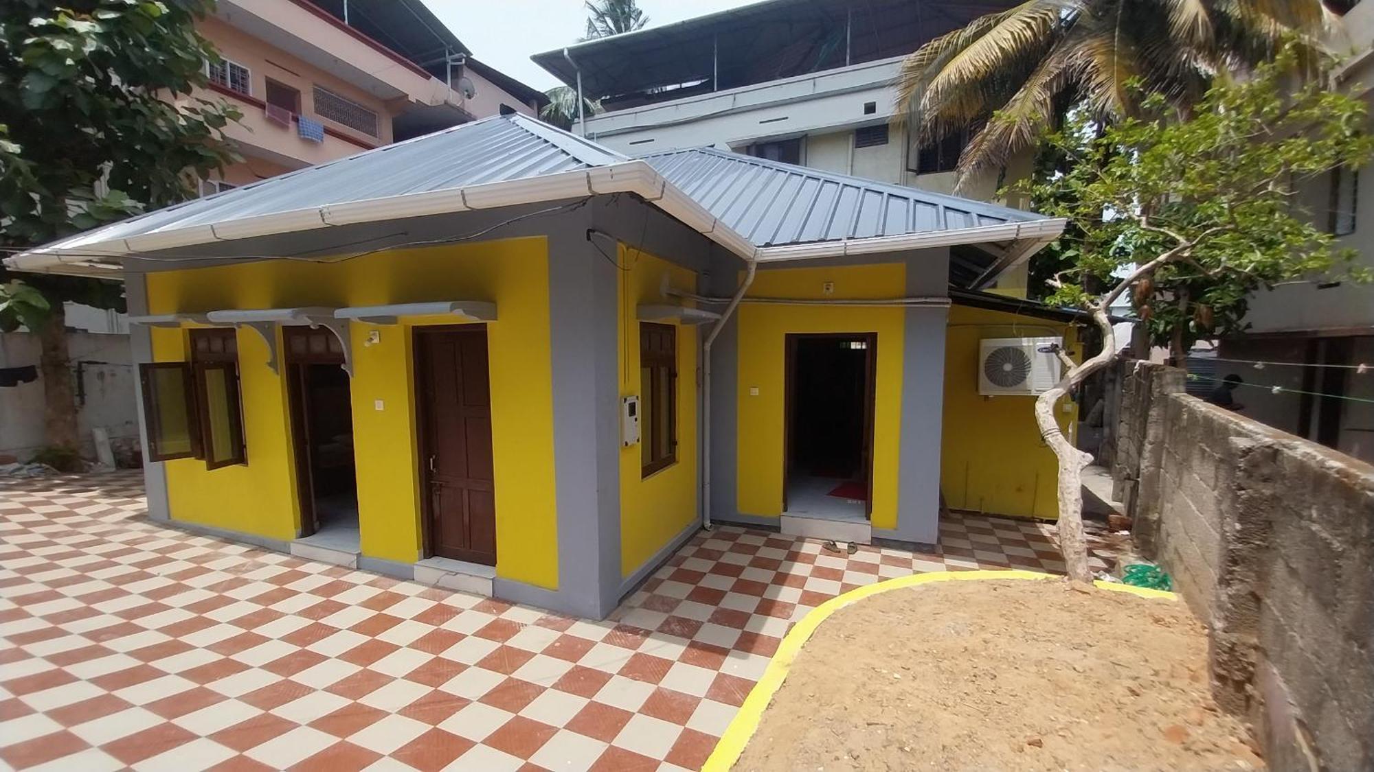 Hostel Gandhi Thiruvananthapuram ภายนอก รูปภาพ